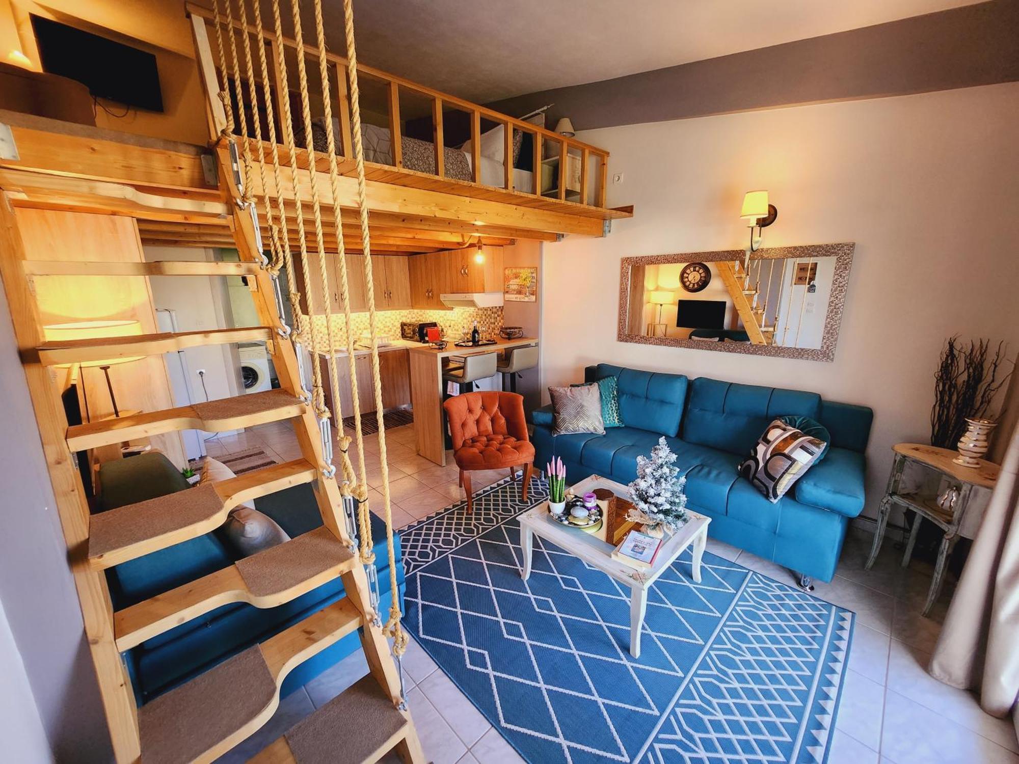 Luxury Loft Sofia Patras
